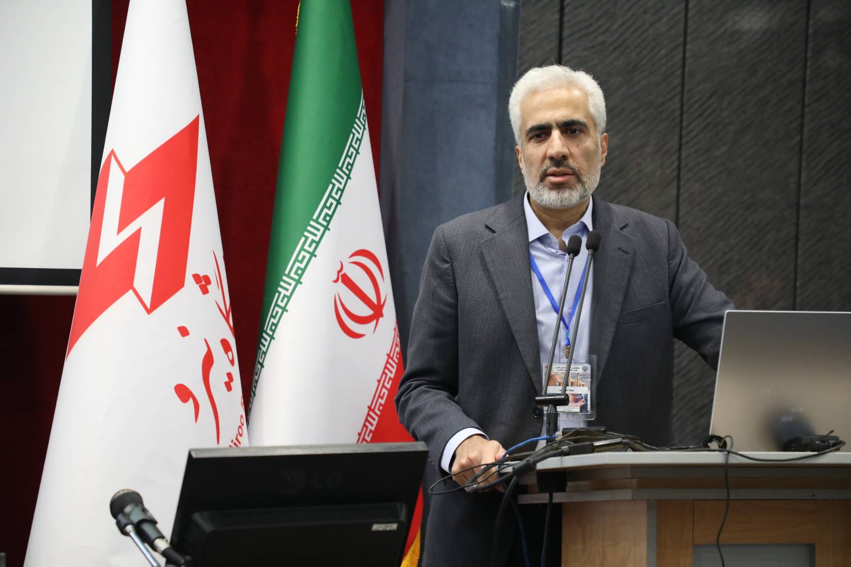 دبیر ستاد نانو: تمرکز بر حل مسائل کلان کشور با توسعه محصولات نانوفناورانه / پژوهشگاه نیرو به کمک ما بیاید