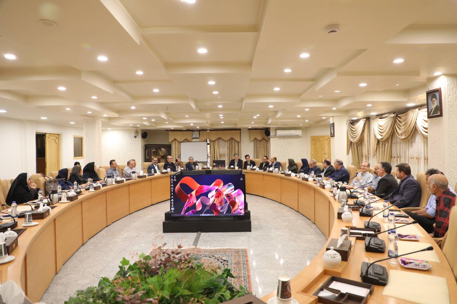   آیین تجلیل از بازنشستگان پژوهشگاه نیرو برگزار شد/ رئیس پژوهشگاه نیرو: تجربیات بازنشستگان، سرمایه‌ای ارزشمند برای توسعه و پیشرفت این مجموعه است