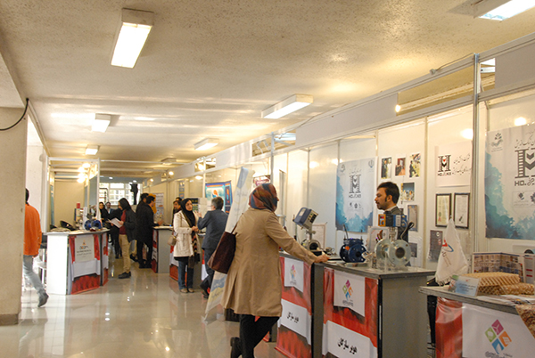 استقبال شرکت‌های دانش‌بنیان از نمایشگاه پژوهش و فناوری وزارت نیرو