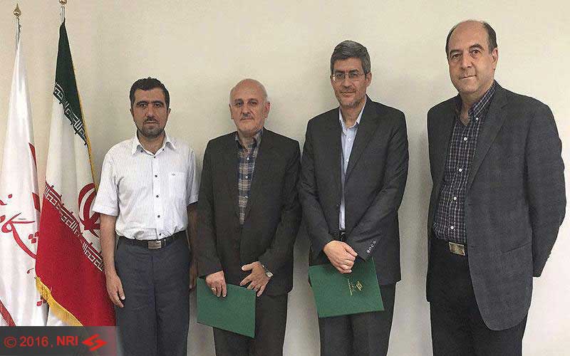 تفاهم نامه همکاری میان پژوهشگاه نیرو و برق منطقه‌ای یزد